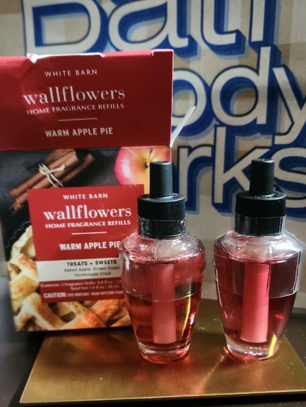 Bath & Body Wallflowers Warm Apple Pie Refills Nwt - Picture 2 of 3